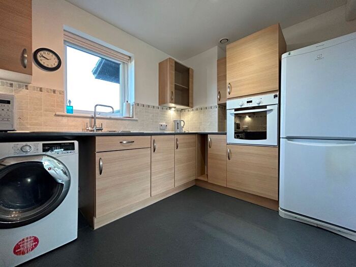 2 Bedroom Flat For Sale In Hambleton Way, Winsford, CW7