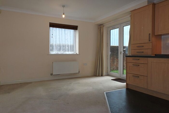2 Bedroom Flat To Rent In Hammond Court, Southampton, SO16