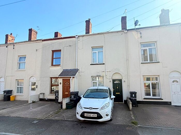 3 Bedroom Flat To Rent In Alfred Street, Taunton, TA1