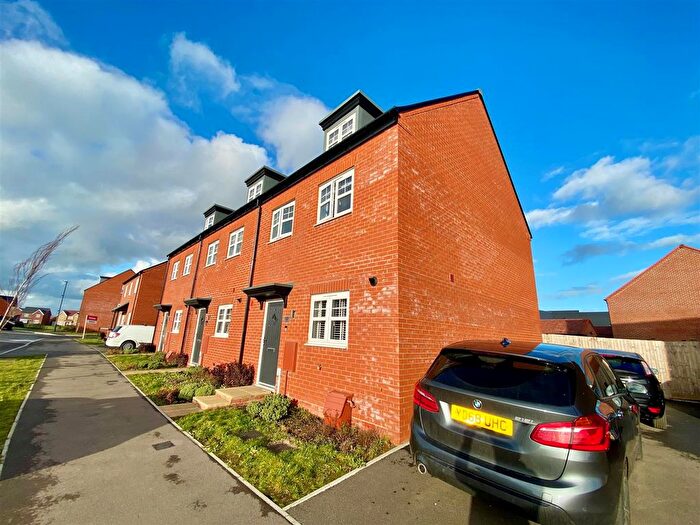 4 Bedroom End Terrace House For Sale In Ironbridge Road, Twigworth, GL2