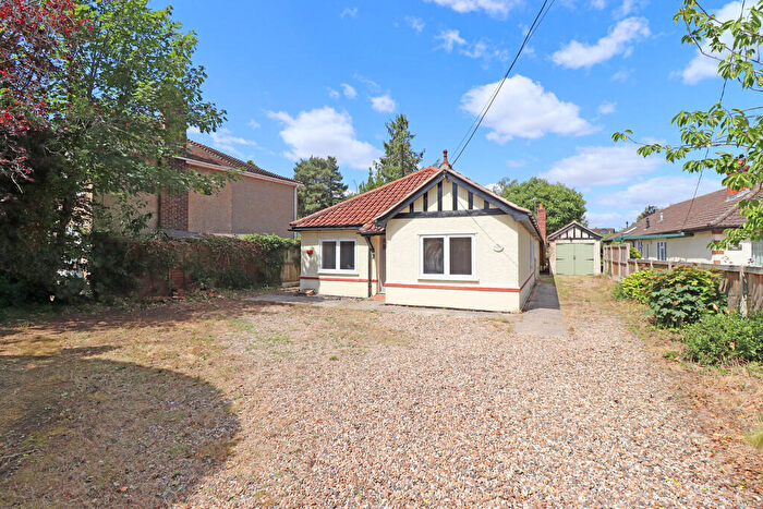 4 Bedroom Detached Bungalow For Sale In Gaston Street, East Bergholt, CO7