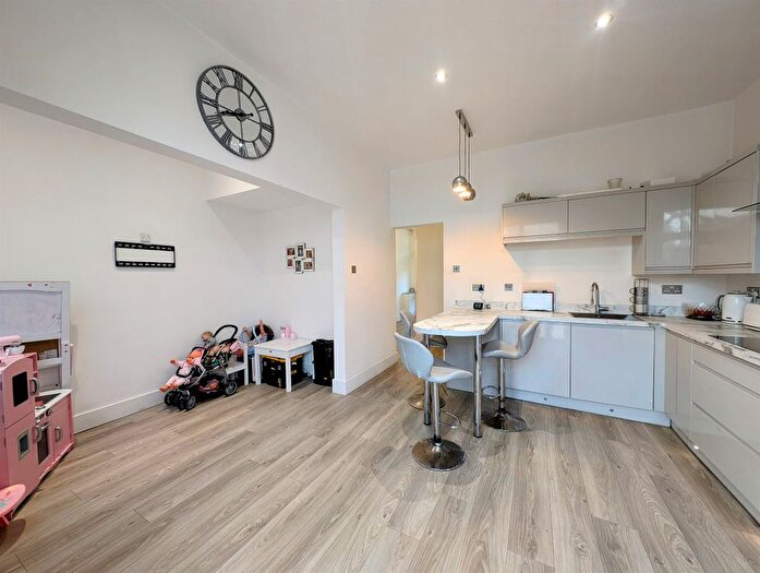 3 Bedroom End Of Terrace House For Sale In Easton Road, New Ferry, Wirral, CH62