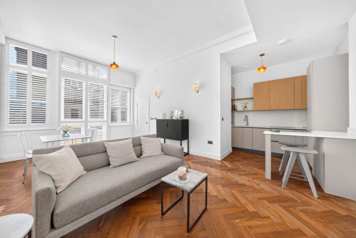 1 Bedroom Flat For Sale In Acton Street, London, WC1X