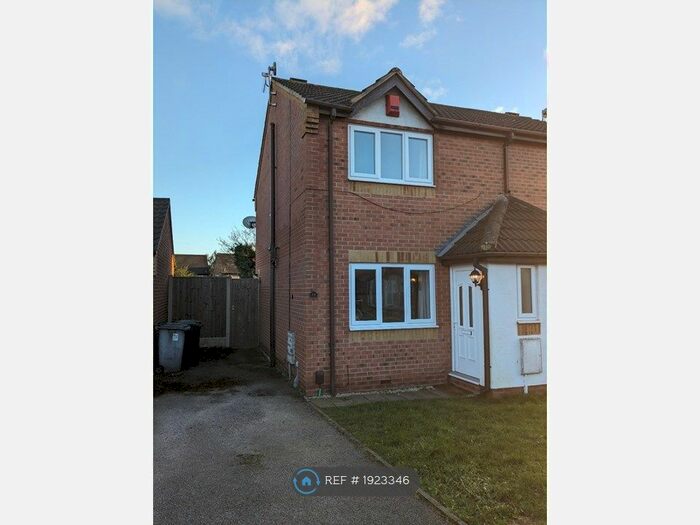 2 Bedroom Semi-Detached House To Rent In Spray Close, Colwick, Nottingham, NG4