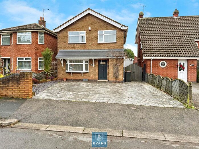 3 Bedroom Detached House For Sale In Burbages Lane, Coventry, CV6