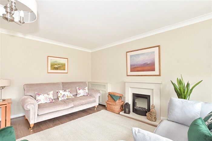 3 Bedroom End Of Terrace House For Sale In Langmore Lane, Lindfield, Haywards Heath, West Sussex, RH16