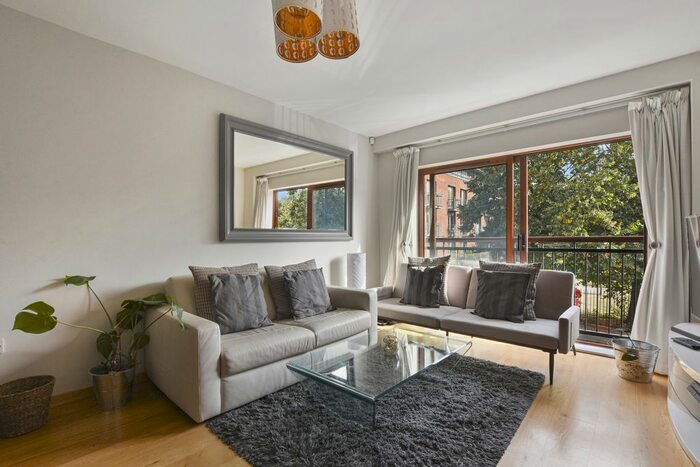 2 Bedroom Flat To Rent In Angelus Building, Graham Street, Islington, N1