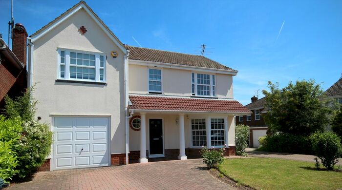 4 Bedroom Detached House To Rent In Ridgeway, Wargrave, Reading, Berkshire, RG10