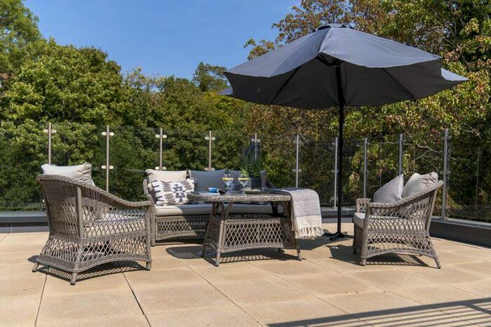 2 Bedroom Flat For Sale In The Canopy, Lambourne Road, Chigwell, IG7