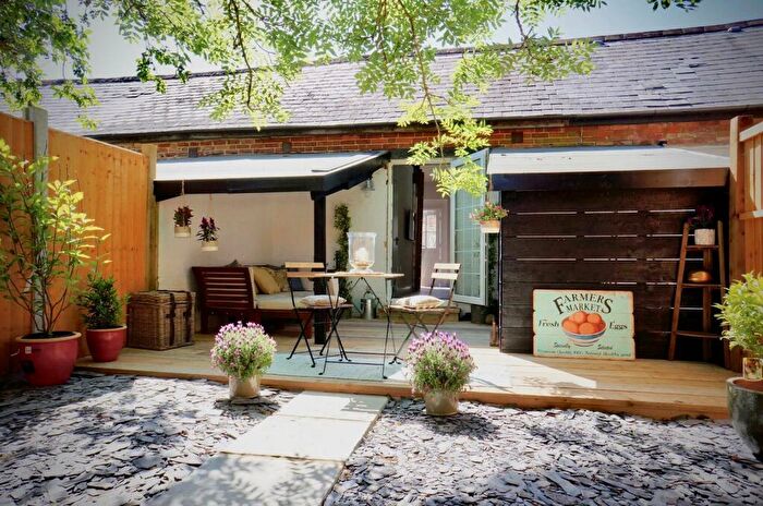 1 Bedroom Apartment To Rent In Flexford Lane, Sway, SO41