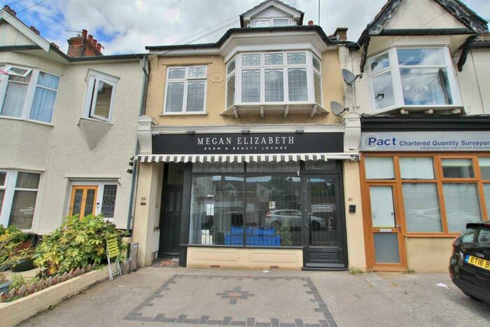 2 Bedroom Flat To Rent In Pall Mall, Leigh-On-Sea, SS9