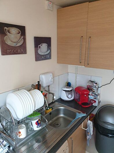 2 Bedroom Flat To Rent In Church Road, Birmingham, B13