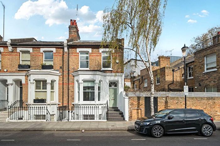 4 Bedroom Property To Rent In Burnaby Street, Chelsea, London, SW10