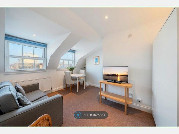 1 Bedroom Flat To Rent In Fulham Road, London, SW10