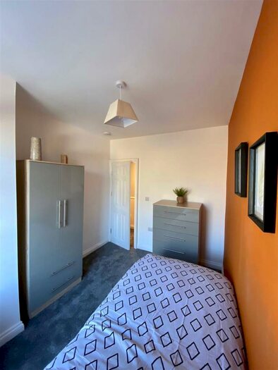 1 Bedroom House To Rent In Burnley Road, Colne, BB8