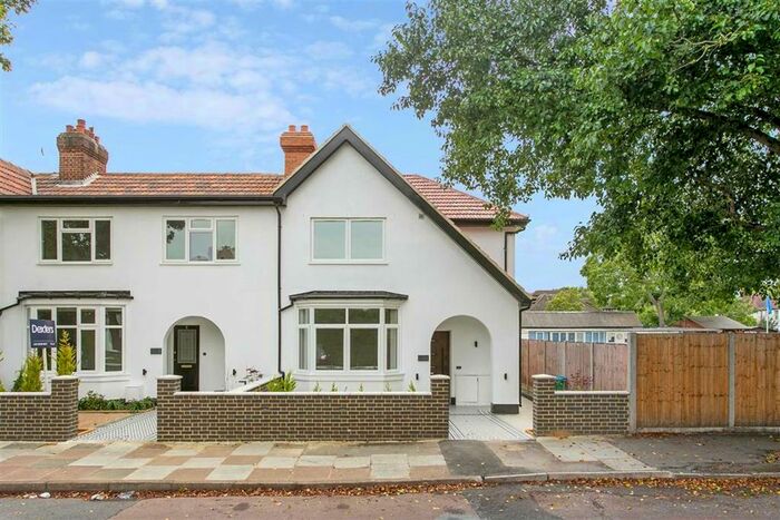 4 Bedroom Semi-Detached House To Rent In Thompson Avenue, Kew, Richmond, TW9