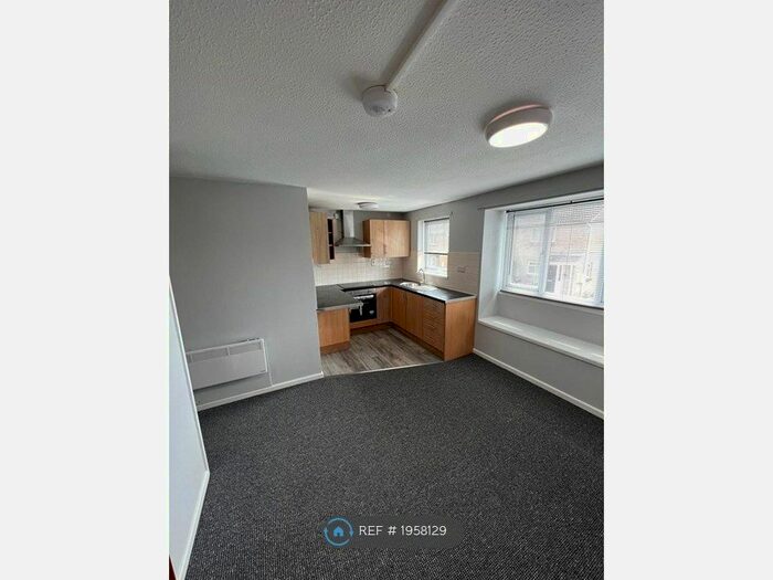 1 Bedroom Flat To Rent In Collingwood Avenue, Newport, NP19