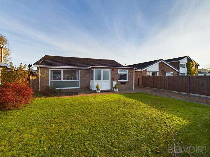 3 Bedroom Bungalow To Rent In Stevens Close, Watton, IP25