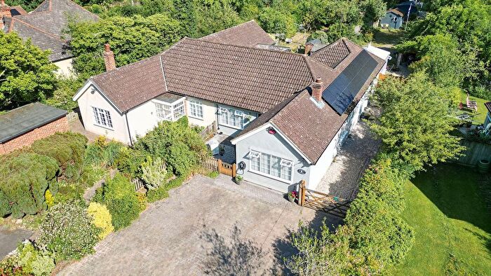 6 Bedroom Semi-Detached Bungalow For Sale In Tally Ho Road, Stubbs Cross, TN26