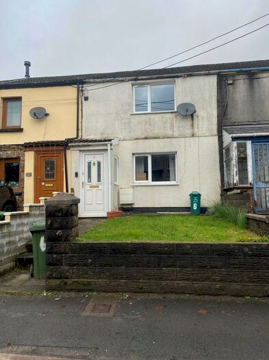 2 Bedroom Property To Rent In Gwynfryn Terrace, Llantwit Fardre, Pontypridd, CF38