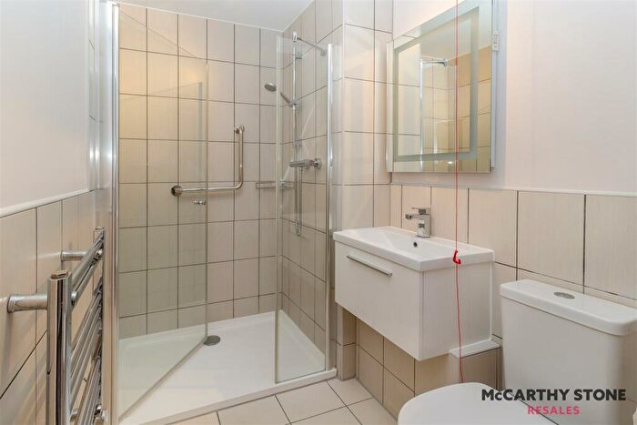 2 Bedroom Apartment For Sale In Valley Court, Longsight Road, Ramsbottom, Bury, BL0