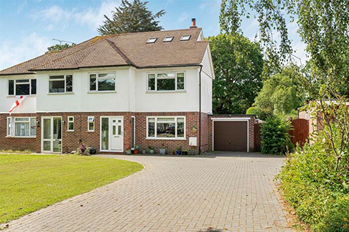4 Bedroom Semi-Detached House For Sale In Highfield Avenue, Waterlooville, PO7