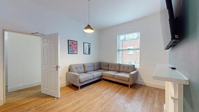 6 Bedroom House To Rent In Rufford Road, Liverpool, L6