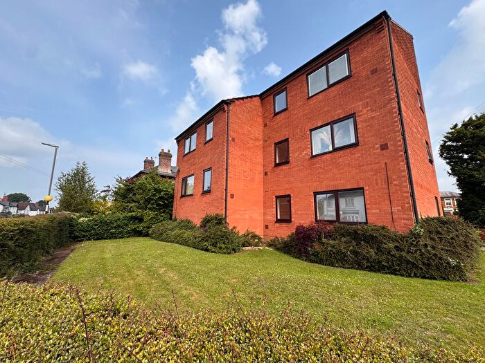 1 Bedroom Flat To Rent In Whitehall Court, Riley Crescent, Penn, WV3