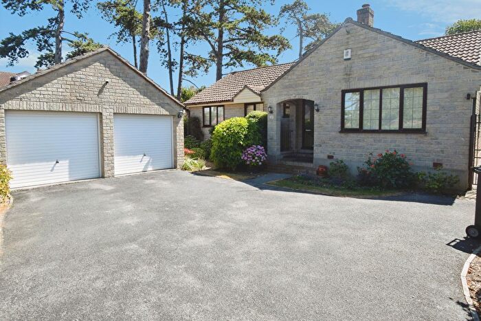3 Bedroom Detached Bungalow For Sale In The Drive, Woolavington, Bridgwater, TA7