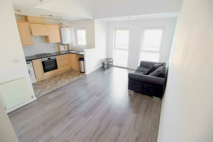 2 Bedroom Apartment To Rent In Thackhall Street, Coventry, CV2