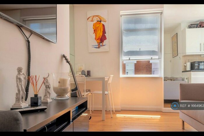 1 Bedroom Flat To Rent In Bell Street, London, NW1