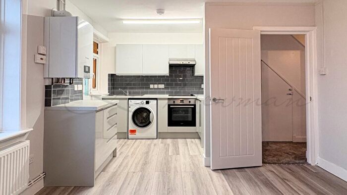 3 Bedroom Flat To Rent In Queensbury Station Parade, Edgware, HA8