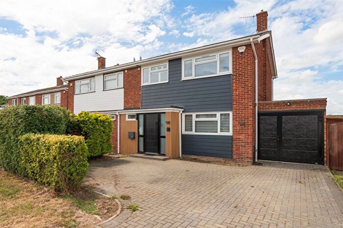 3 Bedroom Semi Detached House For Sale In Everard Way, Faversham, ME13