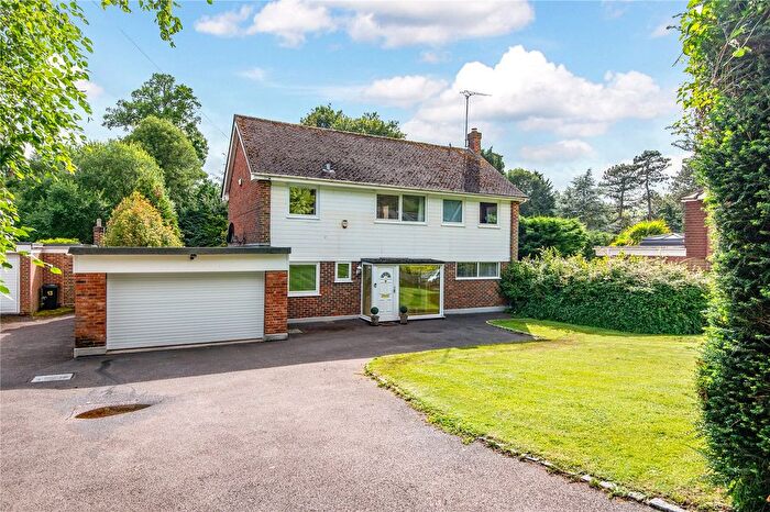 4 Bedroom Detached House For Sale In Crownfields, Sevenoaks, Kent, TN13