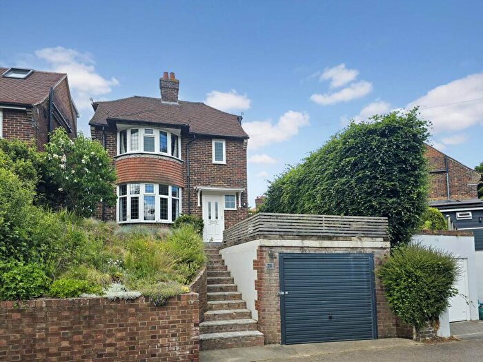 3 Bedroom Detached House For Sale In Nackington Road, Canterbury, CT1