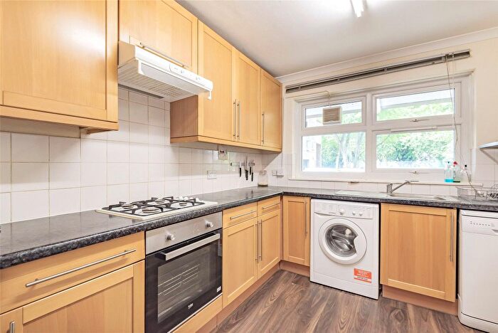 Studio To Rent In Flowersmead, Upper Tooting Park, London, SW17