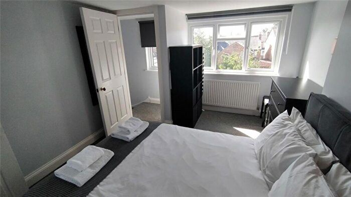 2 Bedroom Apartment To Rent In Short Let - Bedroom, Bathroom St Floor Flat In Summertown, OX2