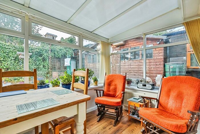 2 Bedroom Bungalow For Sale In Ladybrook Lane, Mansfield, Nottinghamshire, NG18