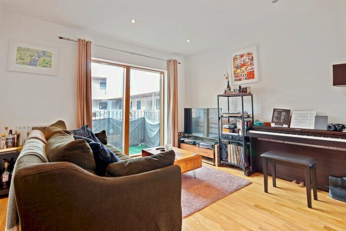 2 Bedroom Flat To Rent In The Interchange, Hackney, E8