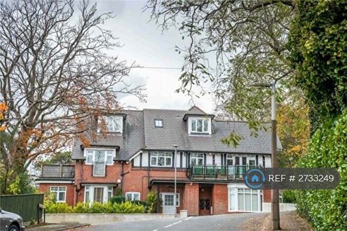 2 Bedroom Penthouse To Rent In Sandecotes Road, Poole, BH14