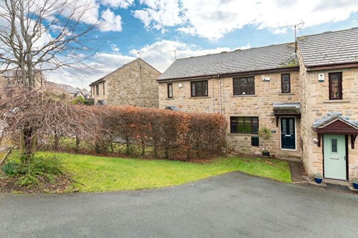 2 Bedroom Terraced House For Sale In Park Avenue, Shelley, HD8