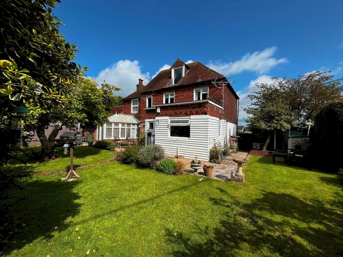 4 Bedroom Detached House For Sale In Aldington Road, Hythe, CT21