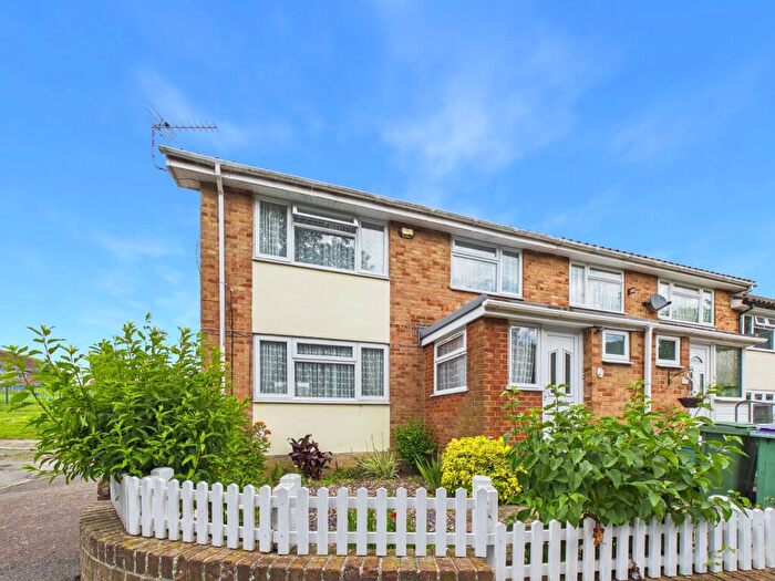 3 Bedroom End Of Terrace House For Sale In Eastfields, Folkestone, Kent, CT19