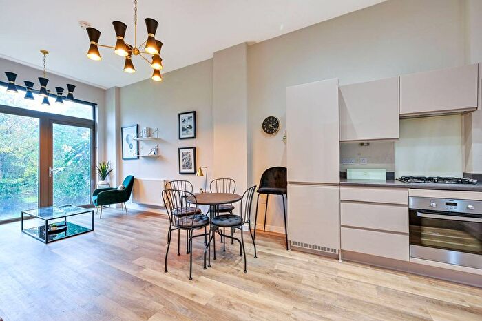 2 Bedroom Flat To Rent In Wey Corner, Walnut Tree Close, Guildford, GU1