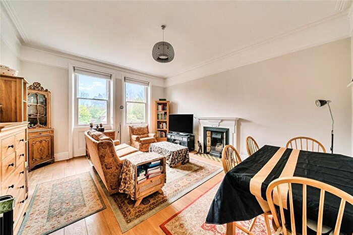 2 Bedroom Flat For Sale In Crystal Palace Park Road, Sydenham, London, SE26