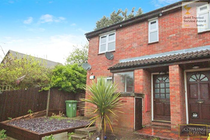 1 Bedroom Flat To Rent In Horkesley Way, Wick Meadows, Wickford, SS12