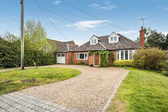 4 Bedroom Detached Bungalow For Sale In Highdown Avenue, Emmer Green, Reading, Berkshire, RG4