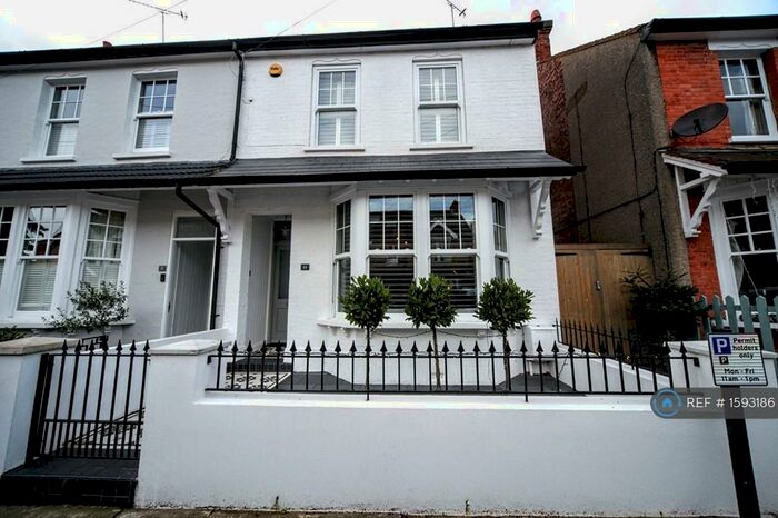 4 Bedroom Semi-Detached House To Rent In Glenferrie Road, St. Albans, AL1