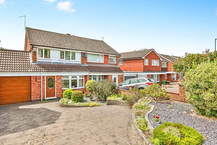 3 Bedroom Semi-Detached House For Sale In Torkard Drive, Nottingham, Nottinghamshire, NG5