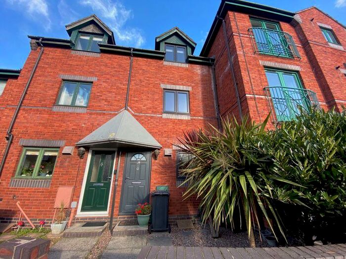 4 Bedroom Terraced House To Rent In Close To The Quayside, EX2